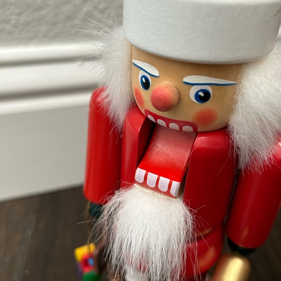 Seiffener Nubknackerhaus German Nutcracker Santa BellBox Christian Ulbricht READ - Picture 5 of 16